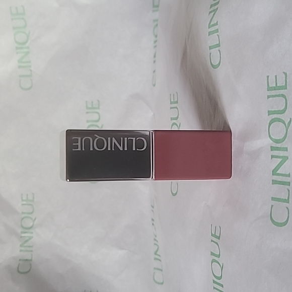 ⭐️HP⭐️ Clinique Pop Lip Colour + Primer Lipstick | Plum Pop | NEW, NEVER USED - Picture 2 of 3